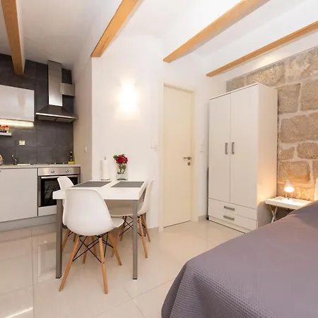 Korda Apartman *